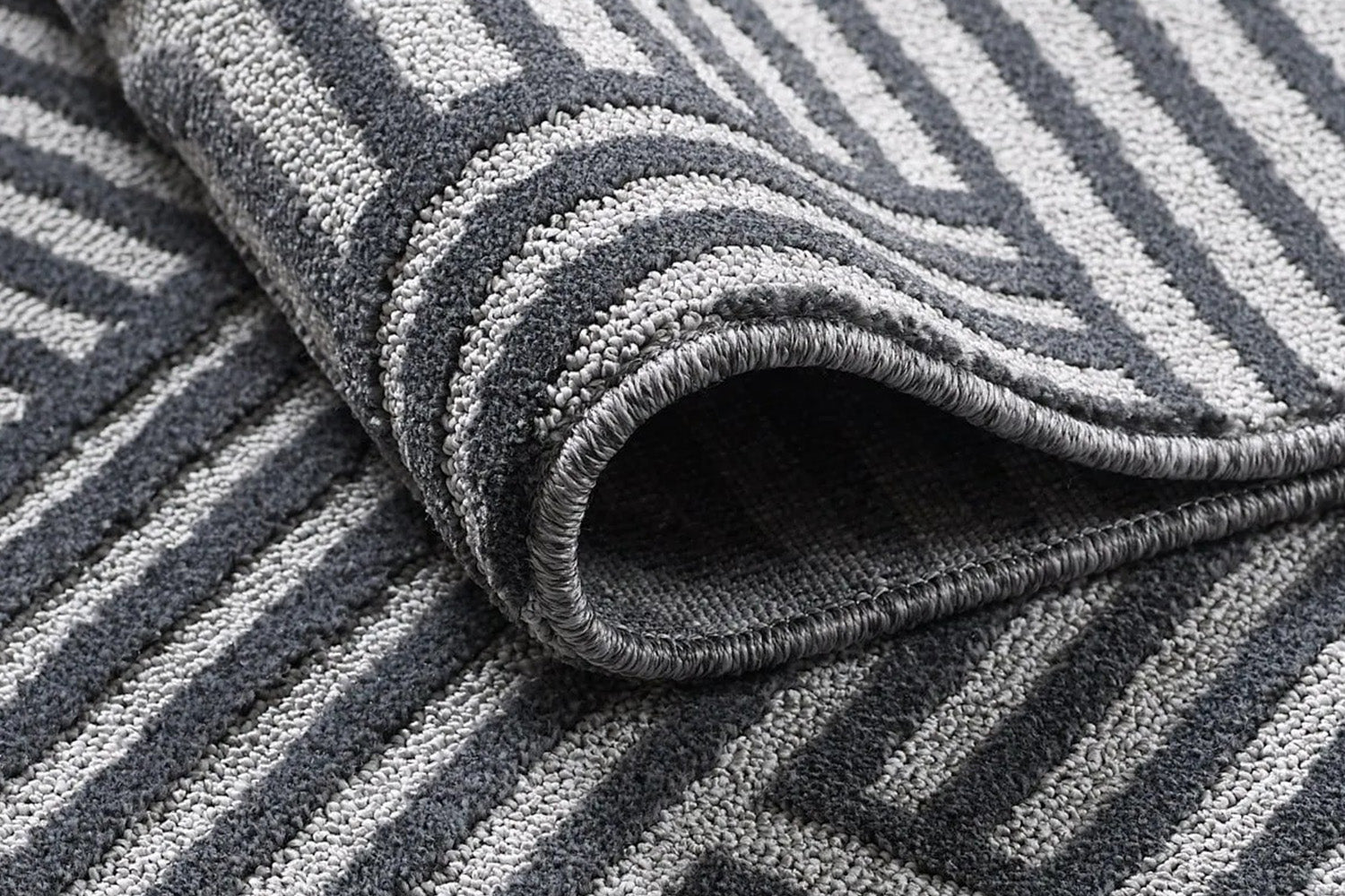 Yolluk Modelleri ve Renk Seçimi: Hangi Renkler Evinize Uygun?