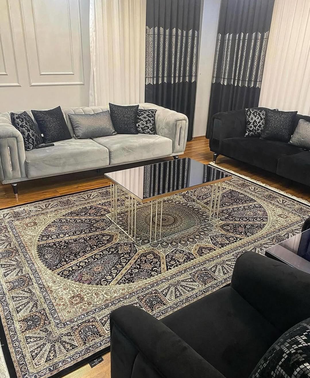 Klasik, Kaliteli Salon Halısı ELENA EN03B