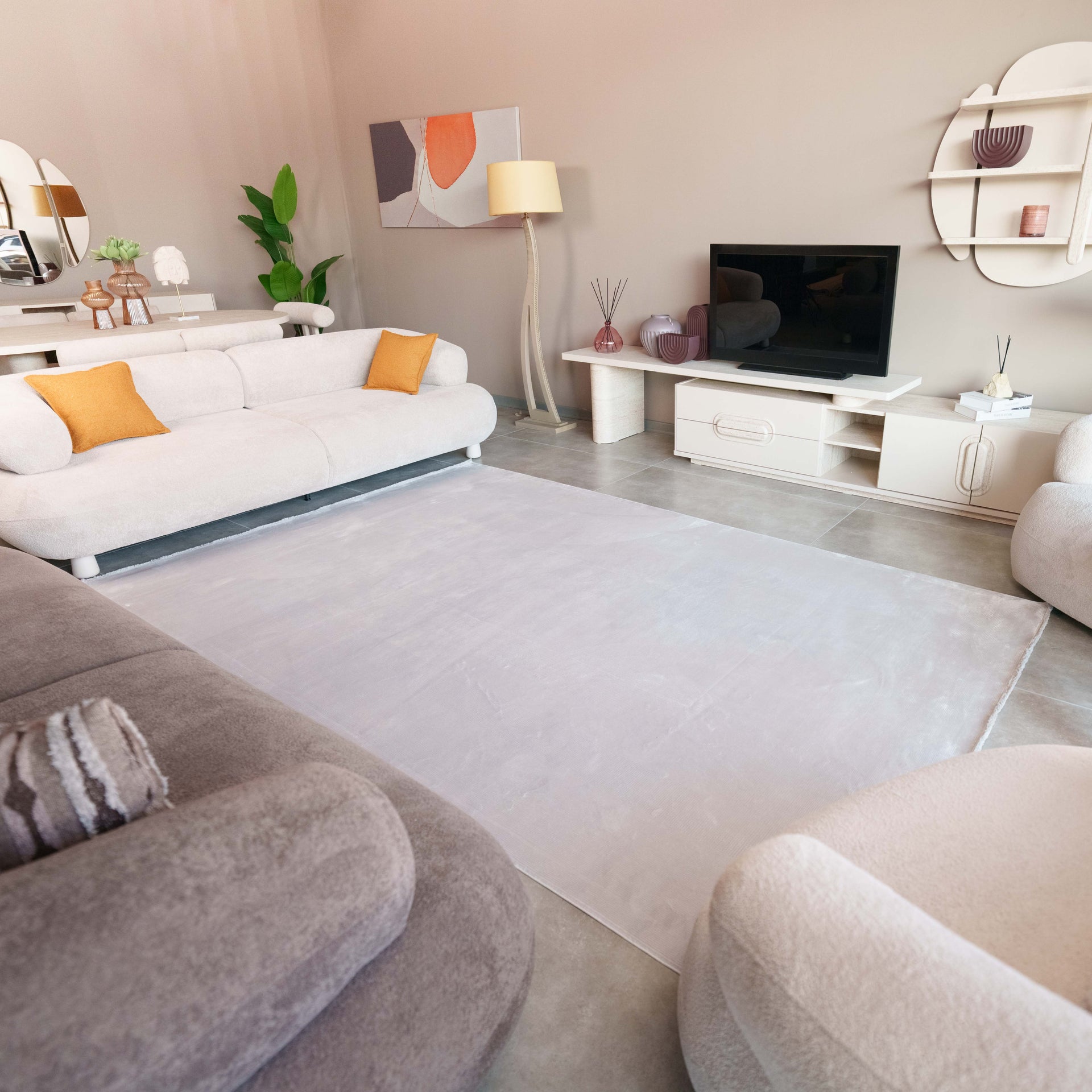 Modern, Yüksek Kaliteli Salon Halısı ISTANA IS05A