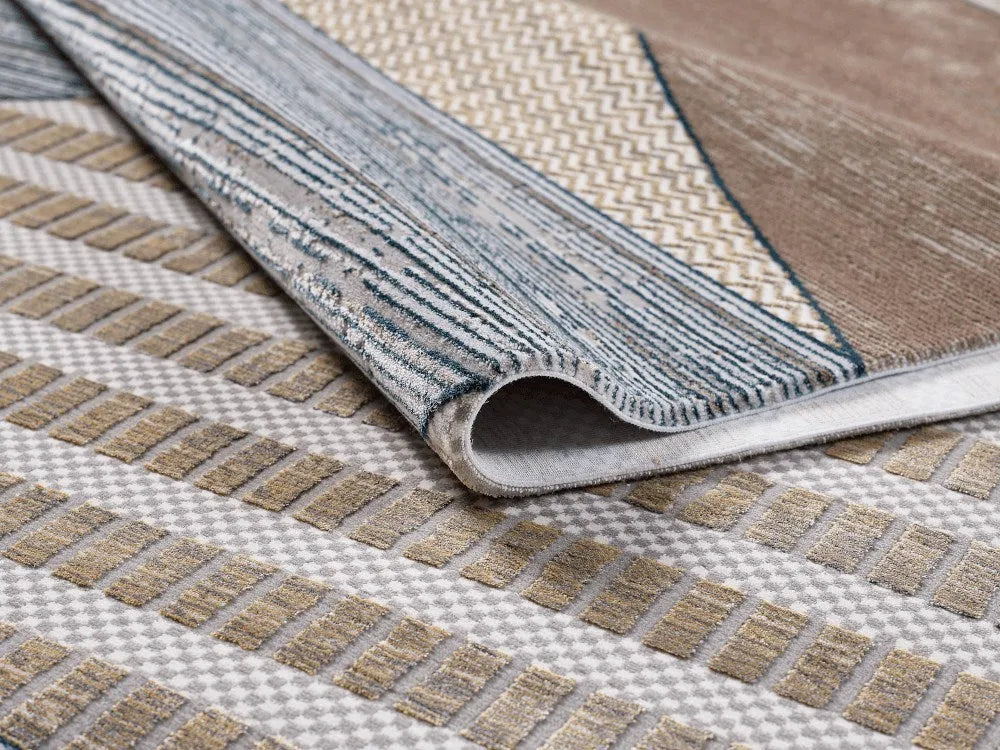 Geometrik ve Modern Desenli Özel Kesim Halı ORION OR07A