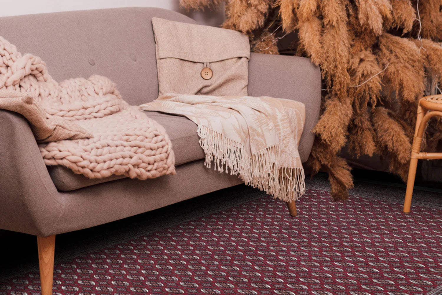 Koltuk Rengiyle Mükemmel Uyum Sağlayacak Halı Seçimleri