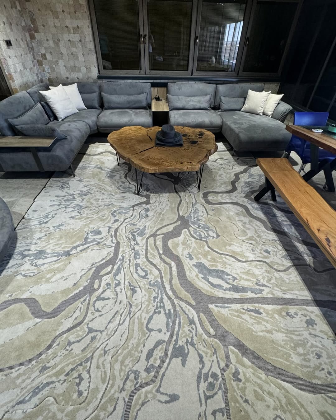 Modern ve Soyut Desenli Salon Halısı PENA PN08B