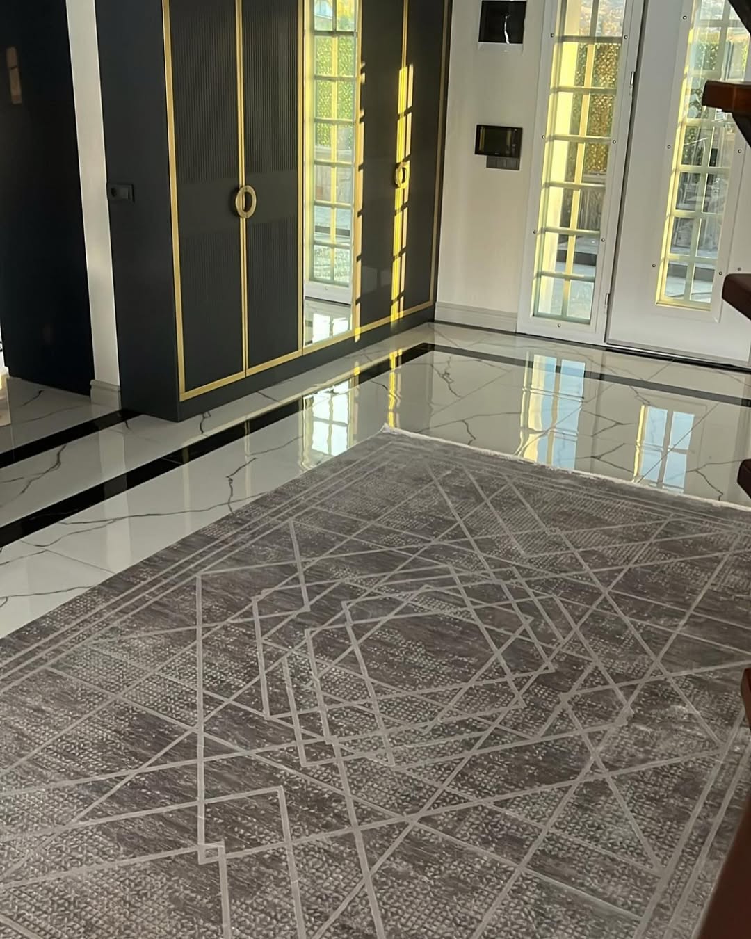 Modern, Yüksek Kaliteli Salon Halısı ISTANA IS04A