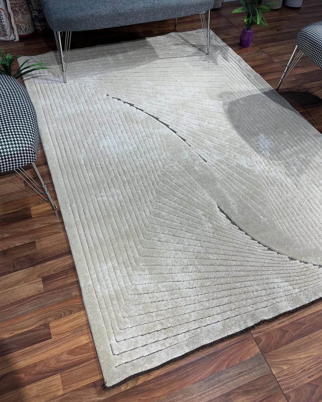 Modern ve Soyut Desenli Salon Halısı PENA PN00B