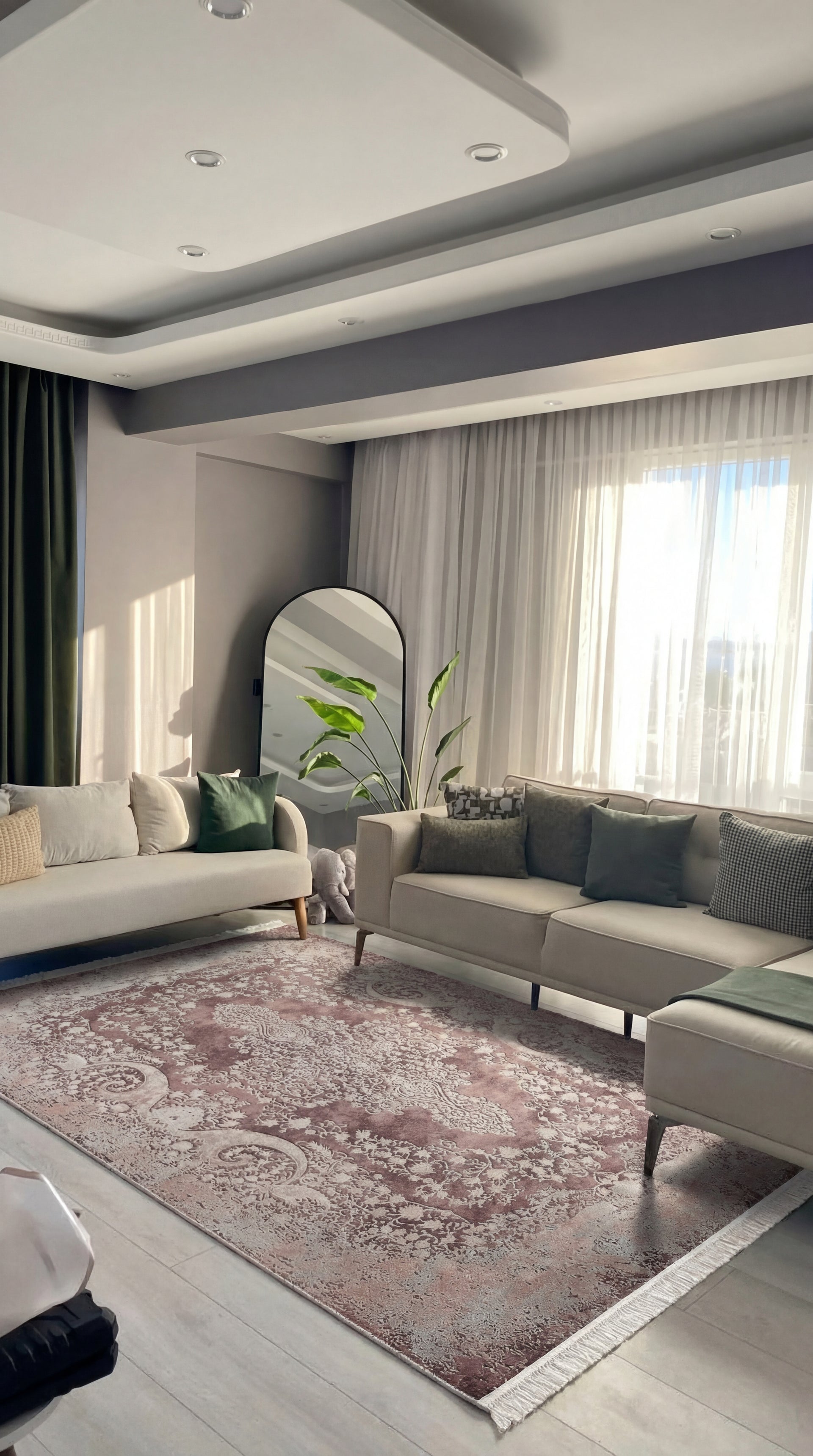 Modern ve Klasik Desenli Salon Halısı VIVA VV00A